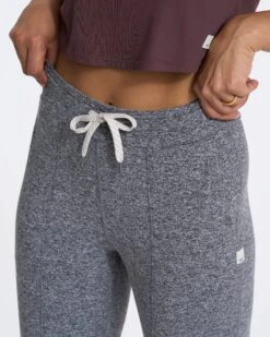 Halo Wide Leg Flare Pant | Heather Grey -Vuori Sales Store 0016 VW425HTG 0666 6e127041 4ca7 4419 b941 cd7030e3a003