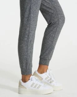 Performance Jogger - Long | Heather Grey -Vuori Sales Store 0026 VW303 LHTG 2141