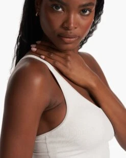 Halo Performance Crop | Salt Heather -Vuori Sales Store VW1005HST FA23 M ECOMM TOPS DETAIL 2