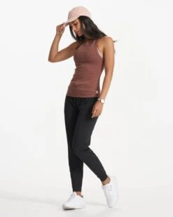 Sunrise High Neck Tank | Hazelnut 12 Sunrise High Neck Tank | Hazelnut -Vuori Sales Store VW1012HZN SP23 W ECOMM TOPS FULL 0350 1x1 ccf21c91 850f 4f53 a5e0 f7c0b9d3506d