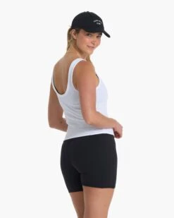 Sunrise Crop Tank | White -Vuori Sales Store VW1013WHT FA22 W ECOMM CURVE 02808 1x1 cb7e6f18 45ae 45b6 8c49 5e0af763f551
