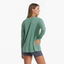 Long-Sleeve Feather Tee | Celadon -Vuori Sales Store VW1028CEL 01734
