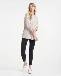 Long-Sleeve Feather Tee | Oyster -Vuori Sales Store VW1028OST 0178