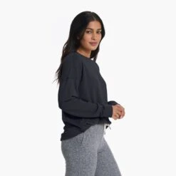 Long-Sleeve Sunrise Crew | Black 12 Long-Sleeve Sunrise Crew | Black -Vuori Sales Store VW1048BLK 0847