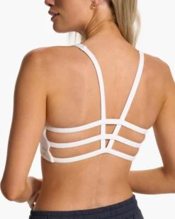 Yosemite Bra | White -Vuori Sales Store VW104WHT FA23 M ECOMM sportsbras DETAIL 1