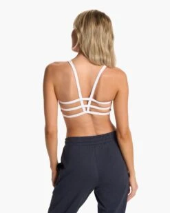 Yosemite Bra | White -Vuori Sales Store VW104WHT FA23 W ECOMM sportsbras BACK TOPS 7
