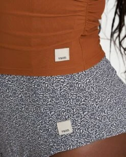 Long Sleeve Dune Crew | Turmeric 10 Long Sleeve Dune Crew | Turmeric -Vuori Sales Store VW1082TUM SP23 W ECOMM WATER 20TOPS 1172 FULL 1X1 1a8e1386 982b 4dfe b44b 24bdeda6e1a8