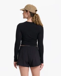 Long-Sleeve Coast Crop Crew | Black -Vuori Sales Store VW1084BLK 07005