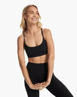 Vuori AllTheFeels™ Bra | Black -Vuori Sales Store VW1099BLK FA23 W ECOMM sportsbras FRONT ALT TOPS 3