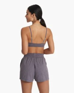 Halo Essential Bra | Sawyer Heather -Vuori Sales Store VW1110HSW SP23 W ECOMM SPORTSBRAS TOP 2201 1X1 fa875684 524f 4f69 bf9d d34099a043c6