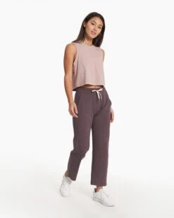 Feather Crop Tank | Umber -Vuori Sales Store VW1119UMB SP23 W ECOMM TOPS FULL 1800 1x1 2bdb6f2f 1f49 42b8 89b1 f872d3093154