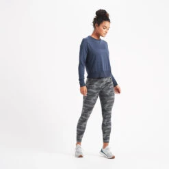 Daydream Crew | Ink Heather -Vuori Sales Store VW133INK 4