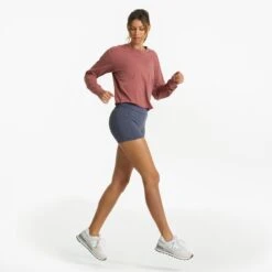 Long-Sleeve Coast Tee | Rosewood -Vuori Sales Store VW170RSD 2196