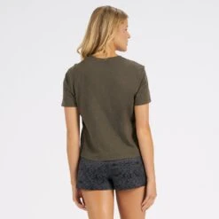 Sunset Tee | Oregano -Vuori Sales Store VW176ORE 3