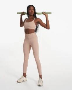 Mindset Bra | Coconut -Vuori Sales Store VW186COC SP23 W ECOMM SPORTSBRAS 0485 FULL 1X1 d66db6eb a333 4be3 baed 7035cbaafb5d