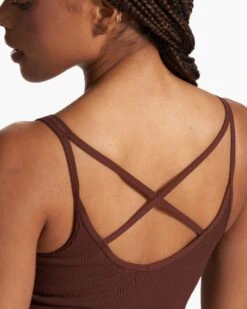 Rib Crop Tank | Mulberry -Vuori Sales Store VW189MLB FA23 M ECOMM TOPS DETAIL 2