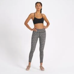 Oasis Bra | Black -Vuori Sales Store VW191BLK 4