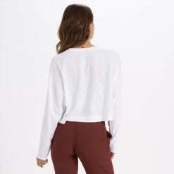 Long-Sleeve Sundown Tee | White 6 Long-Sleeve Sundown Tee | White -Vuori Sales Store VW196WHT 3 e6b1e81c 2ac0 4940 ad12 5d1392d9ffbc