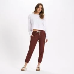 Long-Sleeve Sundown Tee | White 7 Long-Sleeve Sundown Tee | White -Vuori Sales Store VW196WHT 4 fc776e96 09bb 4b4f b663 0f86beae91ed