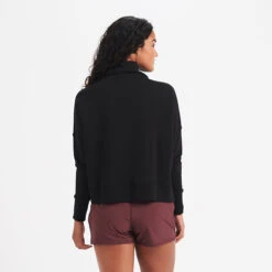 Cleo Sweatshirt | Black -Vuori Sales Store VW216BLK 3