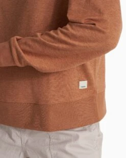 Long Sleeve Halo Crew | Palo Santo Heather -Vuori Sales Store VW241HPS SP22 W ECOMM FLEECE FULL 2103 1x1 524e690d 9a99 4f35 bb38 d7bea9cb78a4
