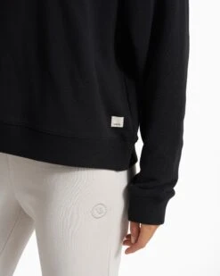 Sedona Crew | Black -Vuori Sales Store VW278BLK SP23 W ECOMM FLEECE DETAIL 2418 1x1 d169f81d a7bc 42c8 819d 971492e4b9e0
