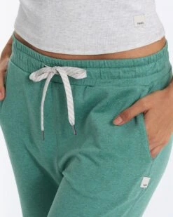 Performance Jogger | Celadon Heather -Vuori Sales Store VW303HCN 3016