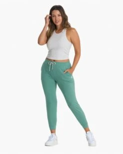Performance Jogger | Celadon Heather -Vuori Sales Store VW303HOS FA22 W ECOMM CURVE 00407 1x1 26caa4f4 607d 4b7e aa79 ec50b8b85f0a