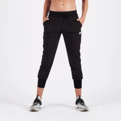 Summits Woven Jogger | Black
