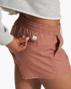 Vintage Ripstop Short | Stoneware -Vuori Sales Store VW385SNW FA23 W ECOMM SHORTS DETAIL 6