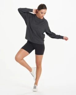 Studio Pocket Short | Black -Vuori Sales Store VW390BLK 7885