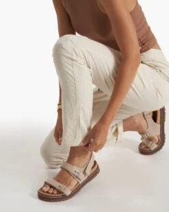 Womens Ripstop Pant-Long | Natural -Vuori Sales Store VW401 LNAT SP23 W ECOMM PANTS 3444 FULL 1x1 99838764 9879 4012 b7df 748bafb26f58