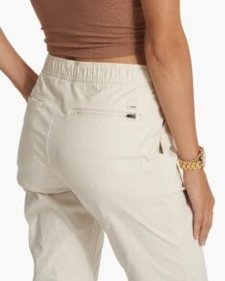Womens Ripstop Pant-Long | Natural -Vuori Sales Store VW401 LNAT SP23 W ECOMM PANTS 3567 DETAIL 1x1 2743bf86 4b3d 4d0d b629 3b469d39569a