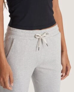 Halo Straight Leg | Pale Grey Heather -Vuori Sales Store VW4017PHG SP23 W ECOMM PANTS DETAIL 0282 1x1 cc8fdfa3 67a8 4f31 a9a7 c311b3001ccb