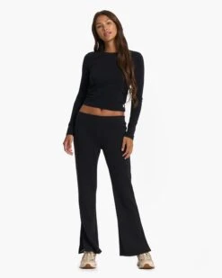 Sedona Wideleg Sweatpant | Black -Vuori Sales Store VW4044BLK SP23 W ECOMM BOTTOM 7430 1x1 745a04a5 1818 47e8 8bae 713795cc4833