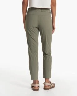 Miles Ankle Pant | Pistachio -Vuori Sales Store VW404PSO SP23 W ECOMM PANTS 3964 FULL 1x1 fcc585ba 12b4 4fc1 9850 66fbfcd0885a