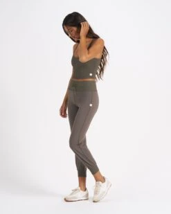 Daily Jogger | Oregano -Vuori Sales Store VW418ORE 5