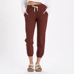 Weekend Jogger | Brick