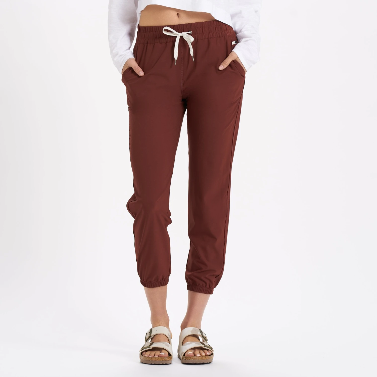 Weekend Jogger | Brick 1 Weekend Jogger | Brick