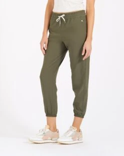 Weekend Jogger | Oregano -Vuori Sales Store VW422ORE 3
