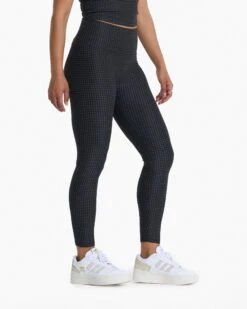Clean Elevation Legging | Charcoal Heather Gingham 7 Clean Elevation Legging | Charcoal Heather Gingham -Vuori Sales Store VW444HCG SP23 W ECOMM BOTTOMS 3709 1X1 a6adc64d a2ac 4114 a45a 992d29f6abca