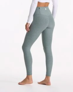 Clean Elevation Legging | Stormy Heather -Vuori Sales Store VW444HSR SP23 W ECOMM PANTS BOTTOM 01801 1x1 4c577a12 5bc2 4140 8648 78435553c16c