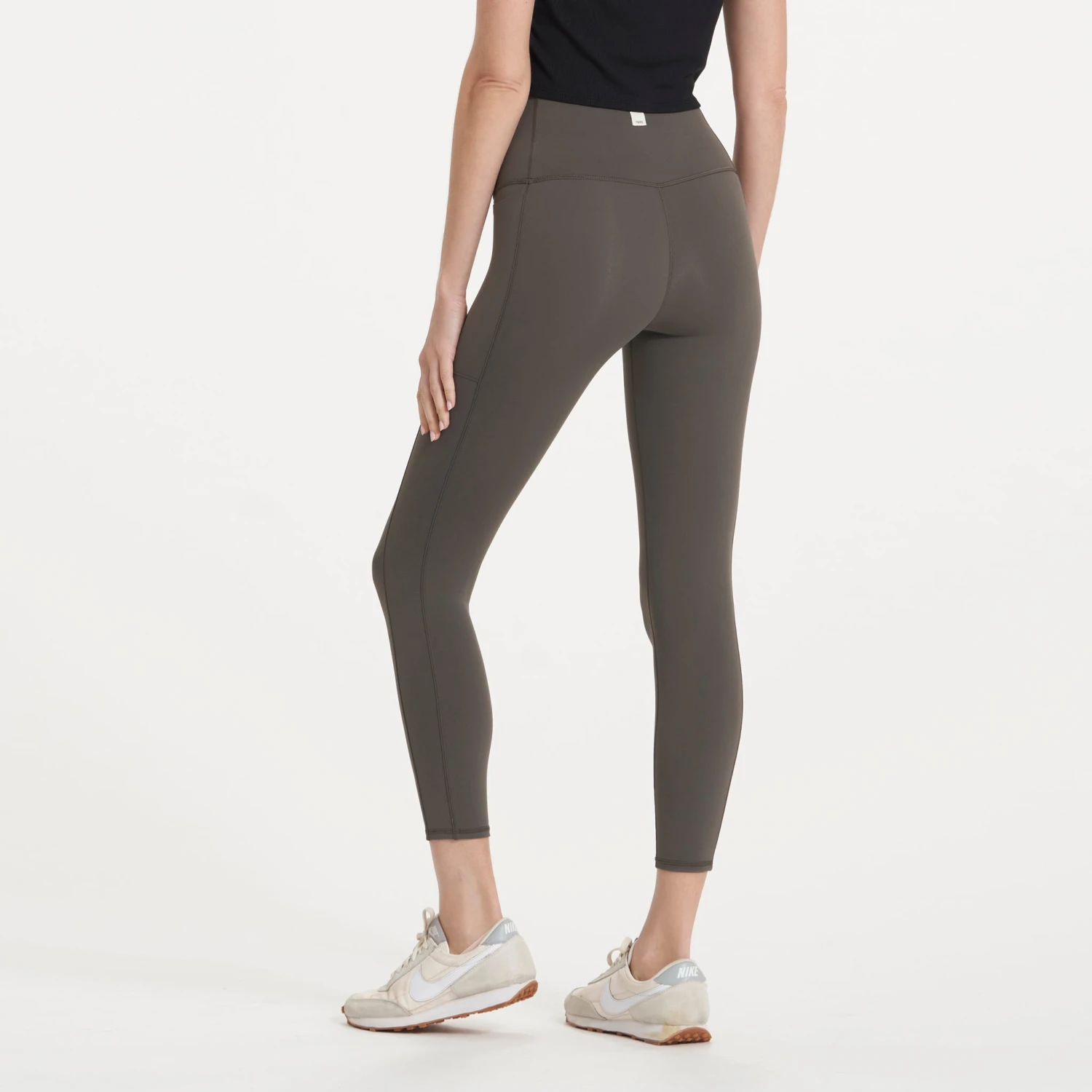Studio Pocket Legging-Short | Oregano 4 Studio Pocket Legging-Short | Oregano - Image 4