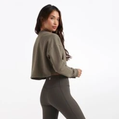 Restore Crop Crew | Light Oregano -Vuori Sales Store VW446ORE 1518