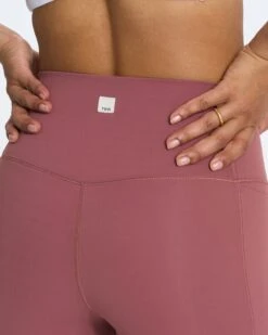 Studio Pocket Legging-Long | Rosewood -Vuori Sales Store VW446RSD 0416 DETAIL f05cfc71 5cc4 4a48 9929 eb2a6b1c009c