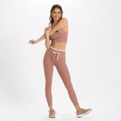 Vibe Elevation Legging | Light Terracotta Heather -Vuori Sales Store VW452LCH 5 a213bec7 b6b0 4660 90ae 306b71886d4d