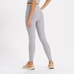 Vibe Elevation Legging | Light Heather Grey -Vuori Sales Store VW452LHG 3 5b21e215 2b9c 4af1 9ebd c2dbab13d8ac