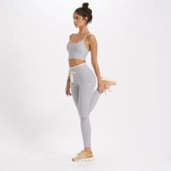 Vibe Elevation Legging | Light Heather Grey -Vuori Sales Store VW452LHG 5 f12103fd b008 4f13 b936 0cf3f73c7700