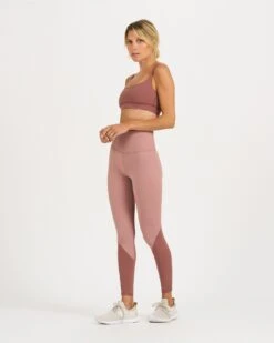 Colorblock Studio Legging | Light Terracotta -Vuori Sales Store VW460LTT 4 dea1a231 42c7 44d9 8e91 631174c9d2de