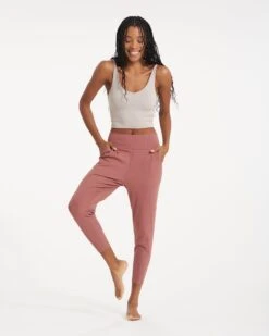 Pose At Ease Pant | Rosewood Heather 17 Pose At Ease Pant | Rosewood Heather -Vuori Sales Store VW479HRO 0172